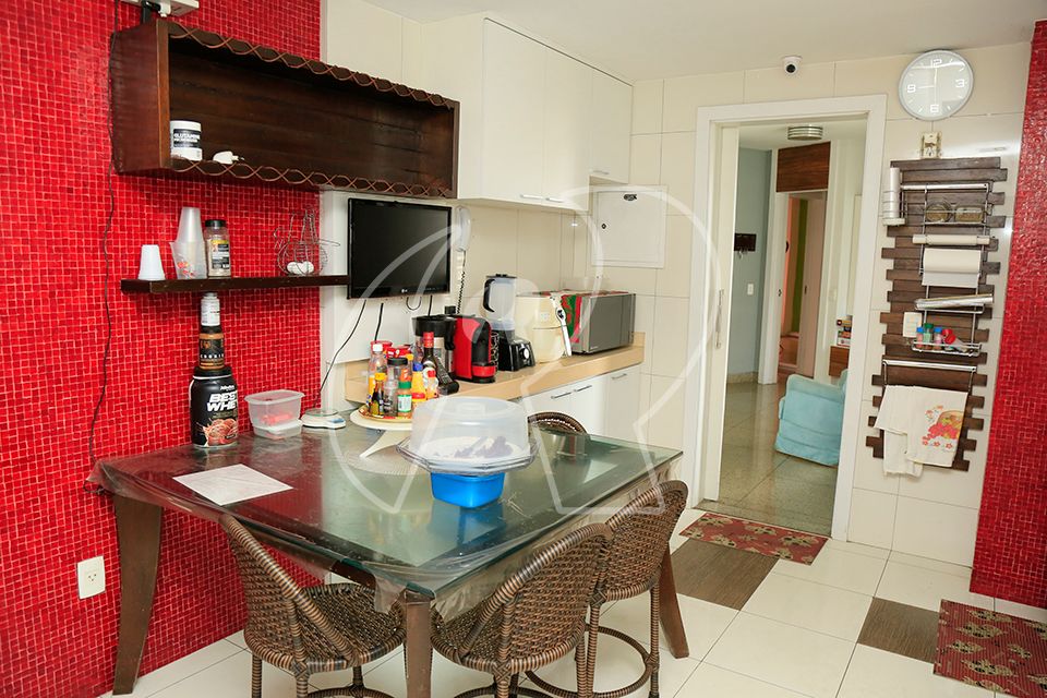 Apartamento à venda com 3 quartos, 253m² - Foto 15