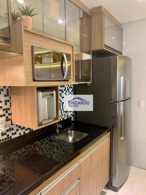 Apartamento à venda com 2 quartos, 68m² - Foto 25