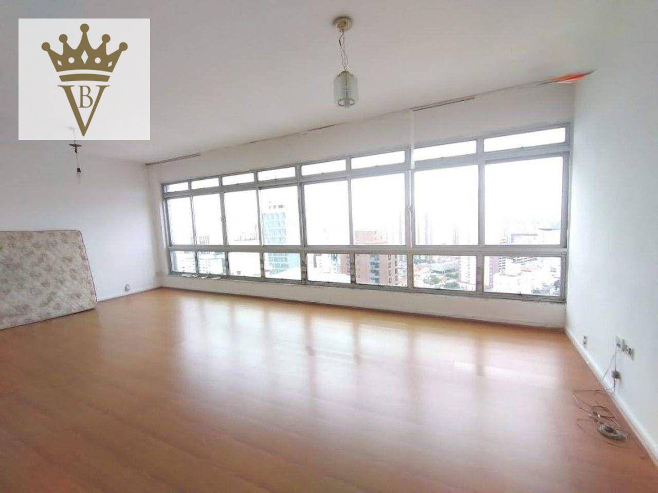 Apartamento à venda com 3 quartos, 136m² - Foto 1