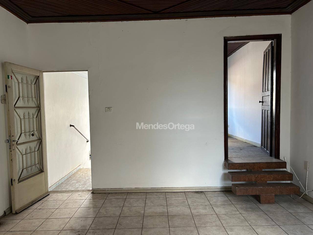 Casa à venda com 2 quartos, 90m² - Foto 11