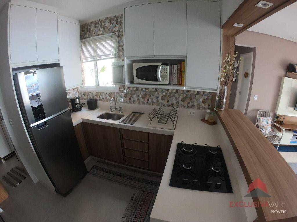 Apartamento à venda com 2 quartos, 75m² - Foto 4