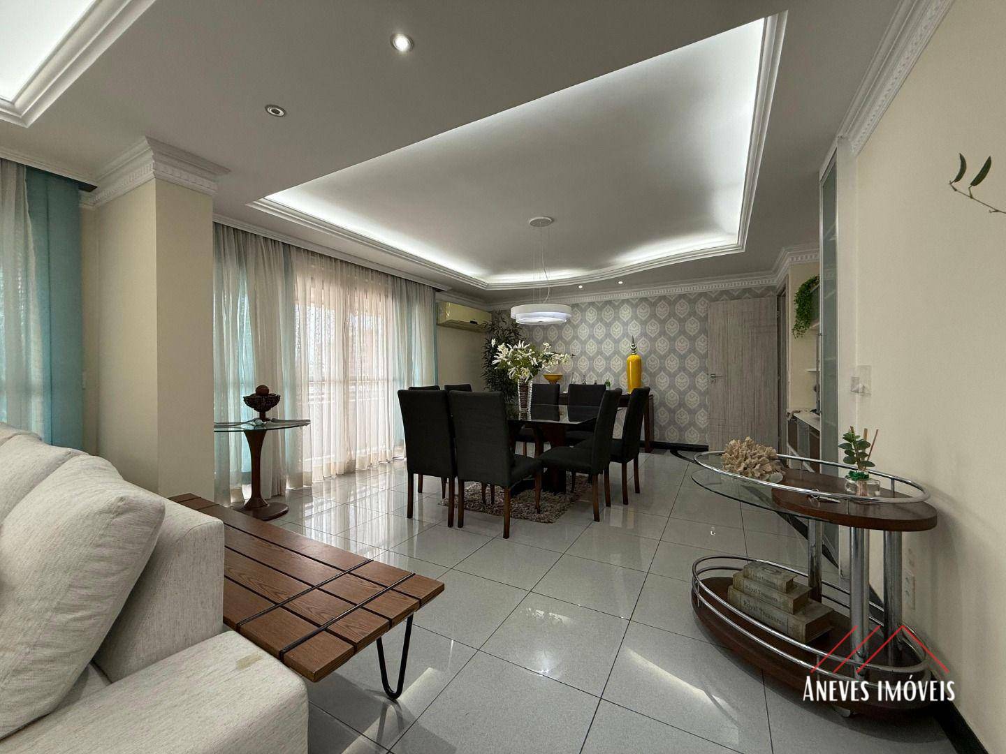 Apartamento à venda com 3 quartos, 221m² - Foto 17