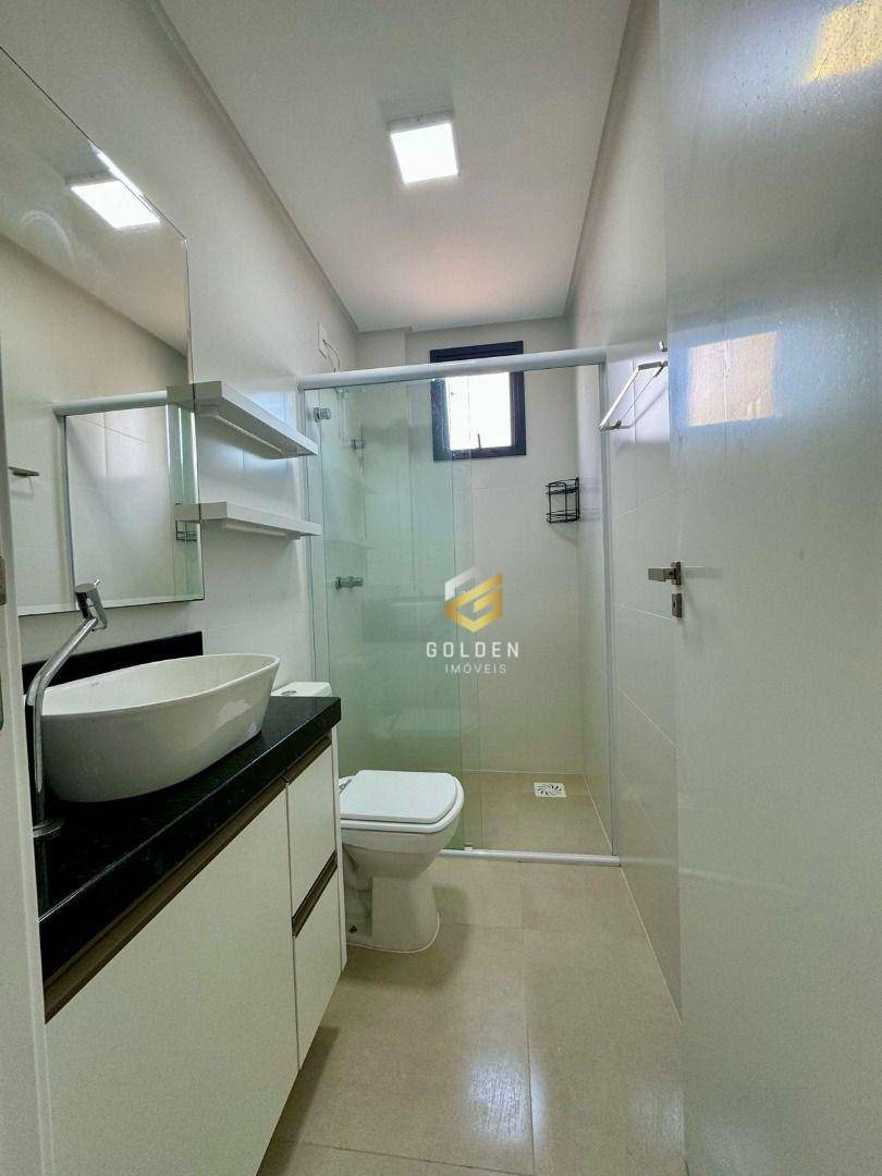 Apartamento para alugar com 2 quartos, 63m² - Foto 10