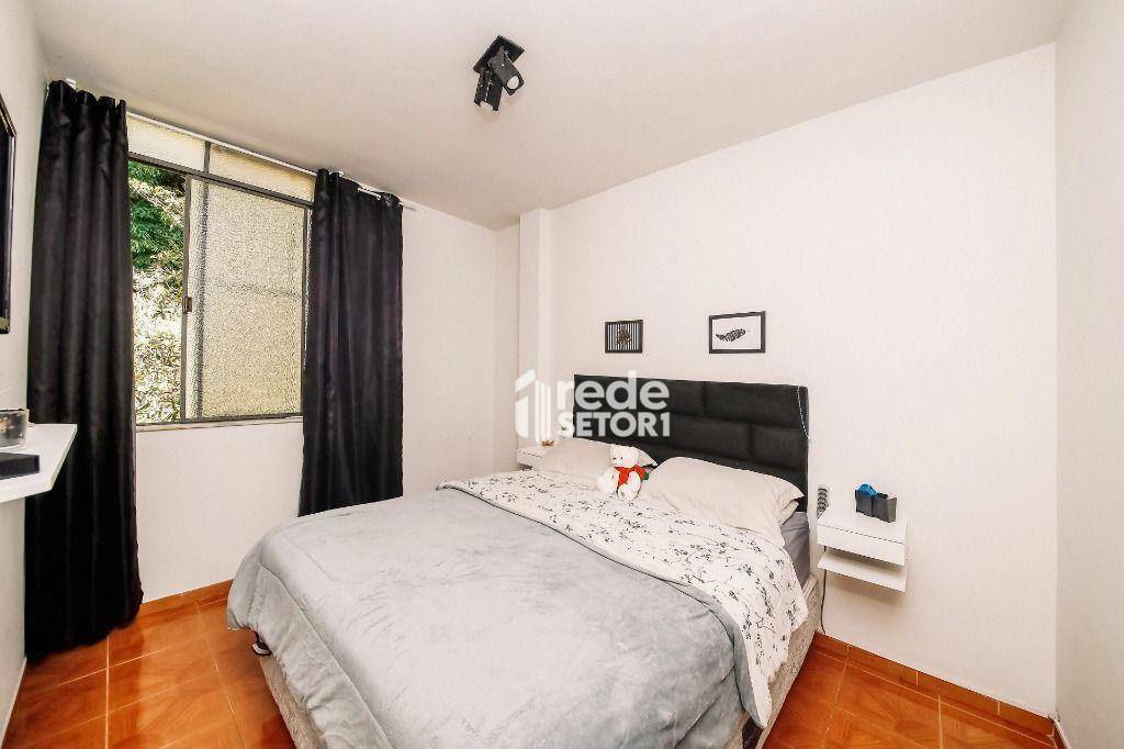 Apartamento à venda com 3 quartos, 90m² - Foto 1