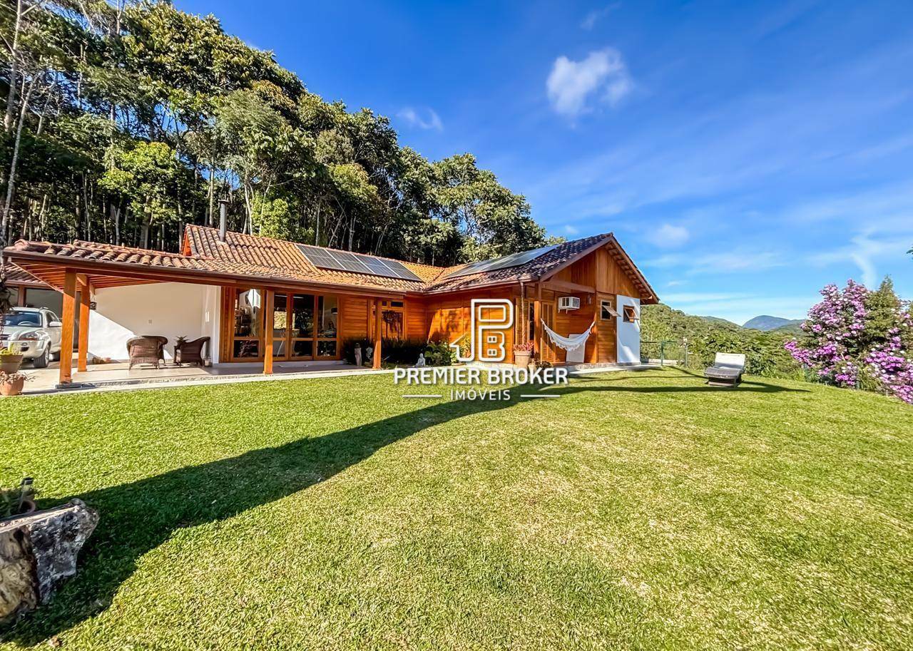 Casa de Condomínio à venda com 5 quartos, 210m² - Foto 10