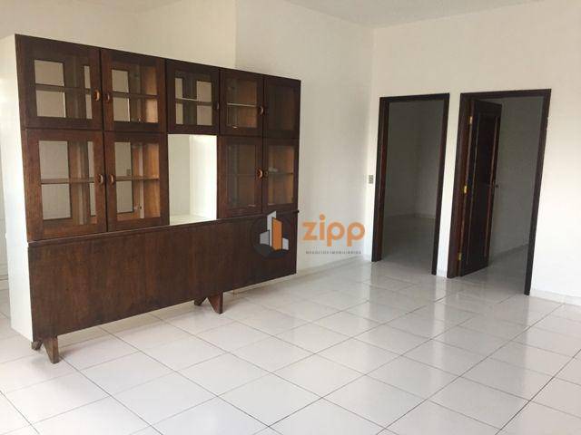 Apartamento para alugar com 2 quartos, 75m² - Foto 1