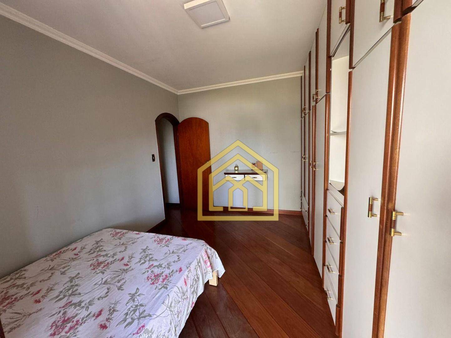 Sobrado à venda com 3 quartos, 242m² - Foto 21