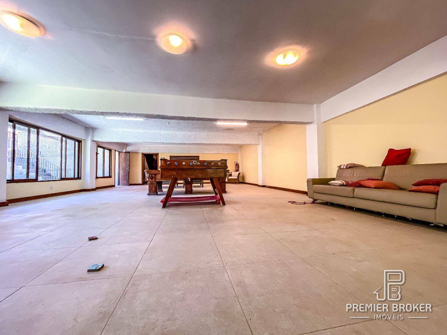 Casa de Condomínio à venda com 4 quartos, 250m² - Foto 40