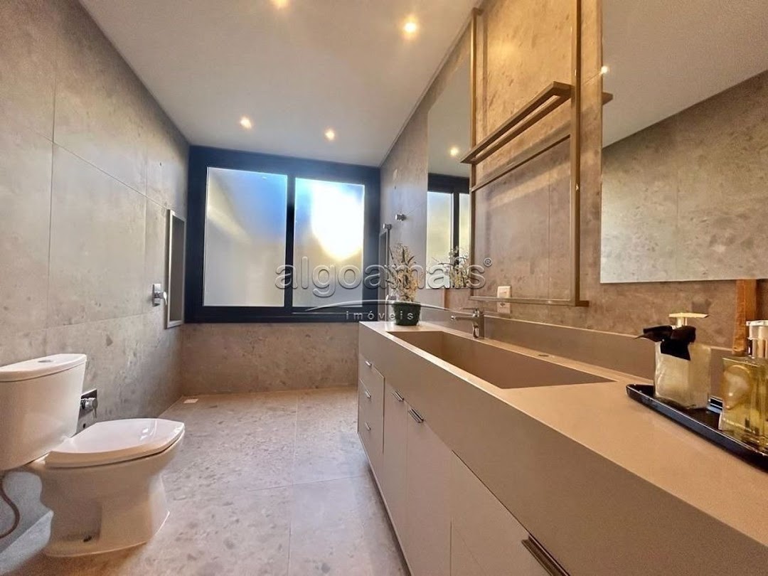 Casa à venda com 4 quartos, 323m² - Foto 20