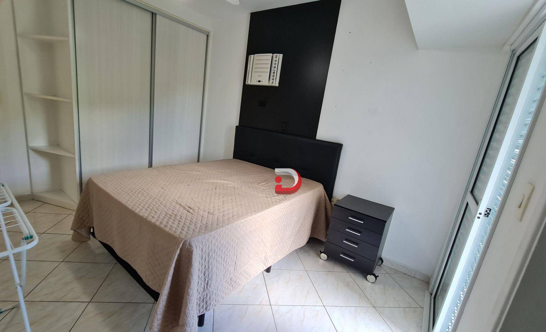 Apartamento para alugar com 3 quartos, 98m² - Foto 16