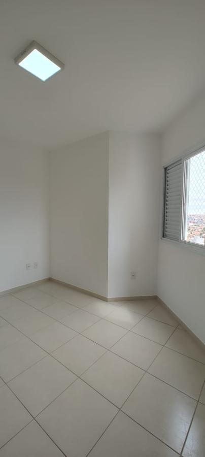 Apartamento à venda com 3 quartos, 81m² - Foto 35