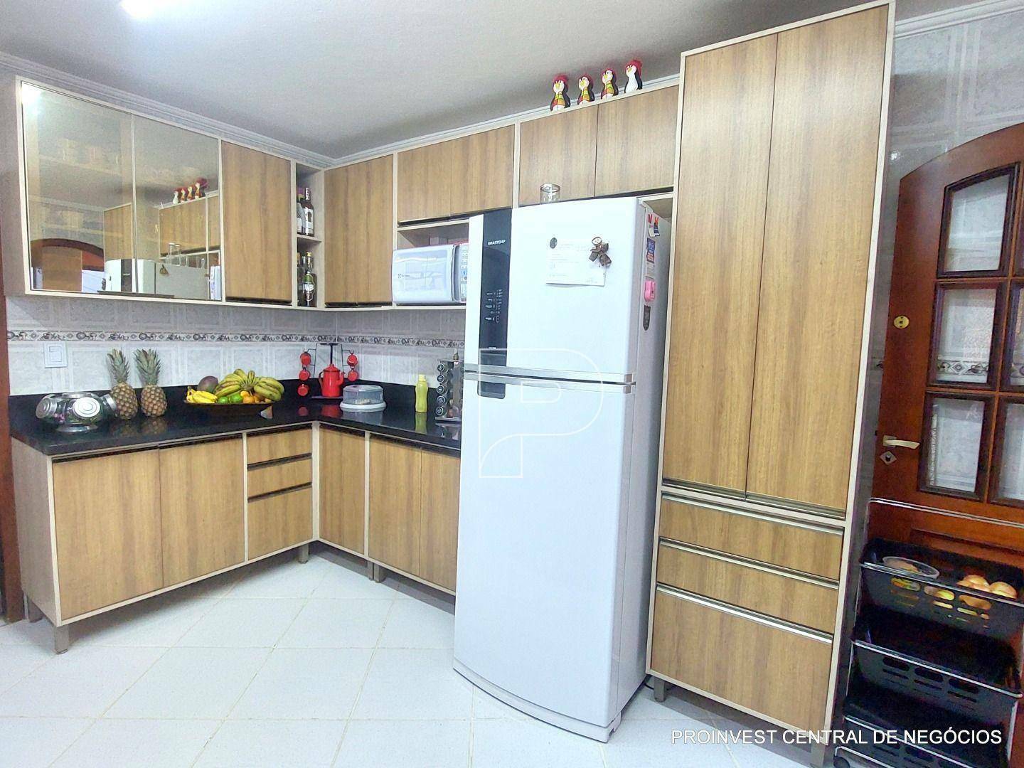 Casa à venda com 3 quartos, 110m² - Foto 8