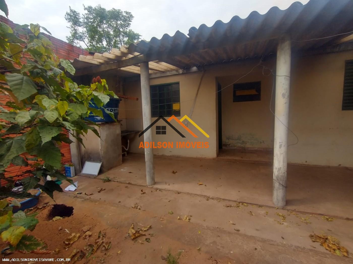 Casa à venda com 1 quarto, 200m² - Foto 2