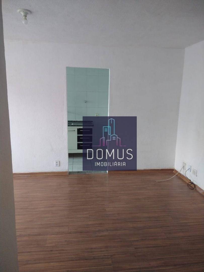 Apartamento à venda com 2 quartos, 60m² - Foto 2