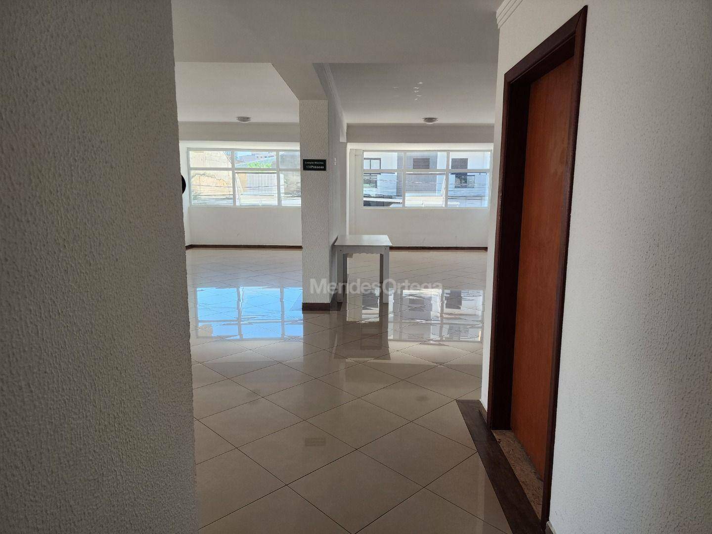Apartamento para alugar com 3 quartos, 110m² - Foto 25