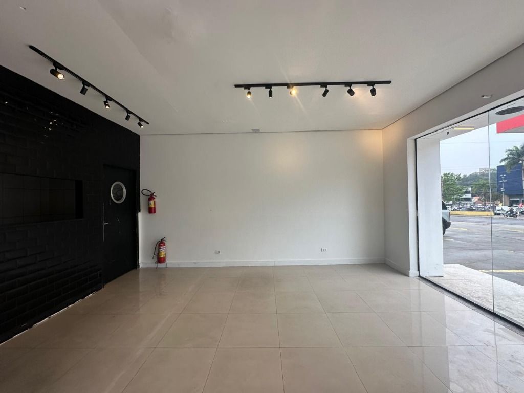 Loja-Salão para alugar, 60m² - Foto 5