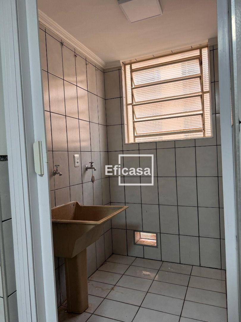 Apartamento à venda com 2 quartos, 70m² - Foto 5