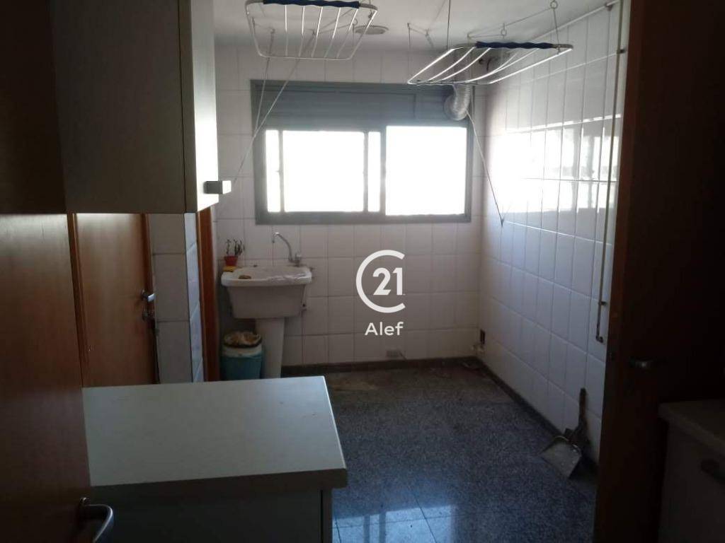 Apartamento à venda com 2 quartos, 170m² - Foto 25