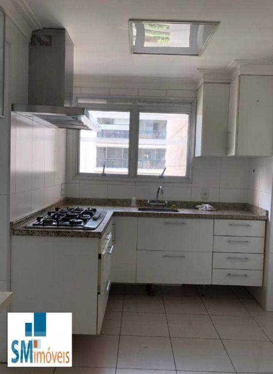 Apartamento para alugar com 3 quartos, 140m² - Foto 5