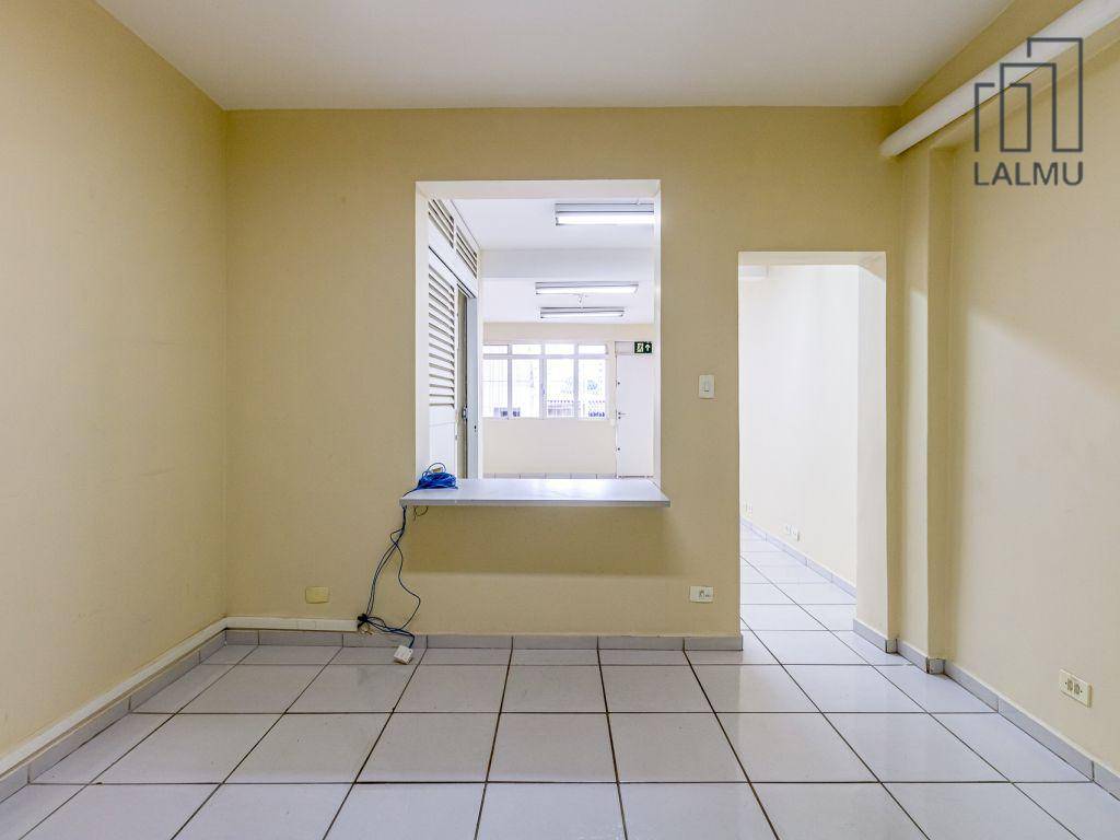 Casa para alugar com 3 quartos, 320m² - Foto 38