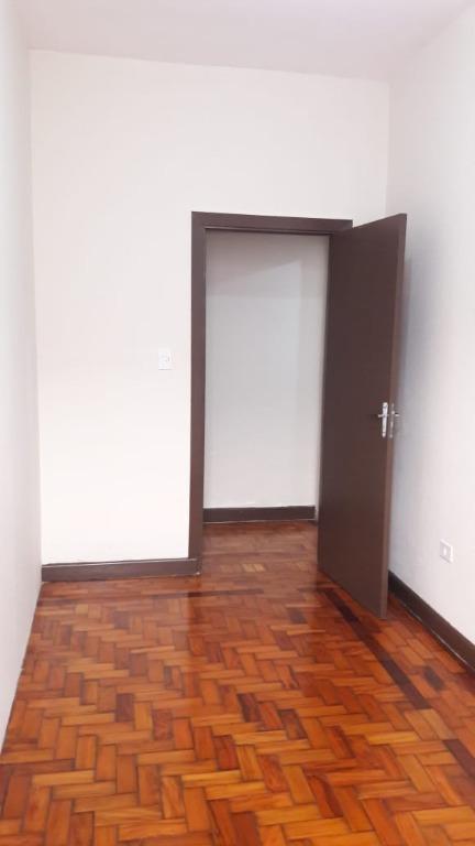 Casa à venda com 6 quartos, 280m² - Foto 7