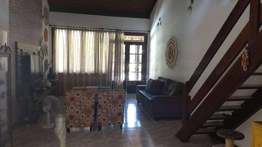 Casa de Condomínio à venda com 3 quartos, 198m² - Foto 5