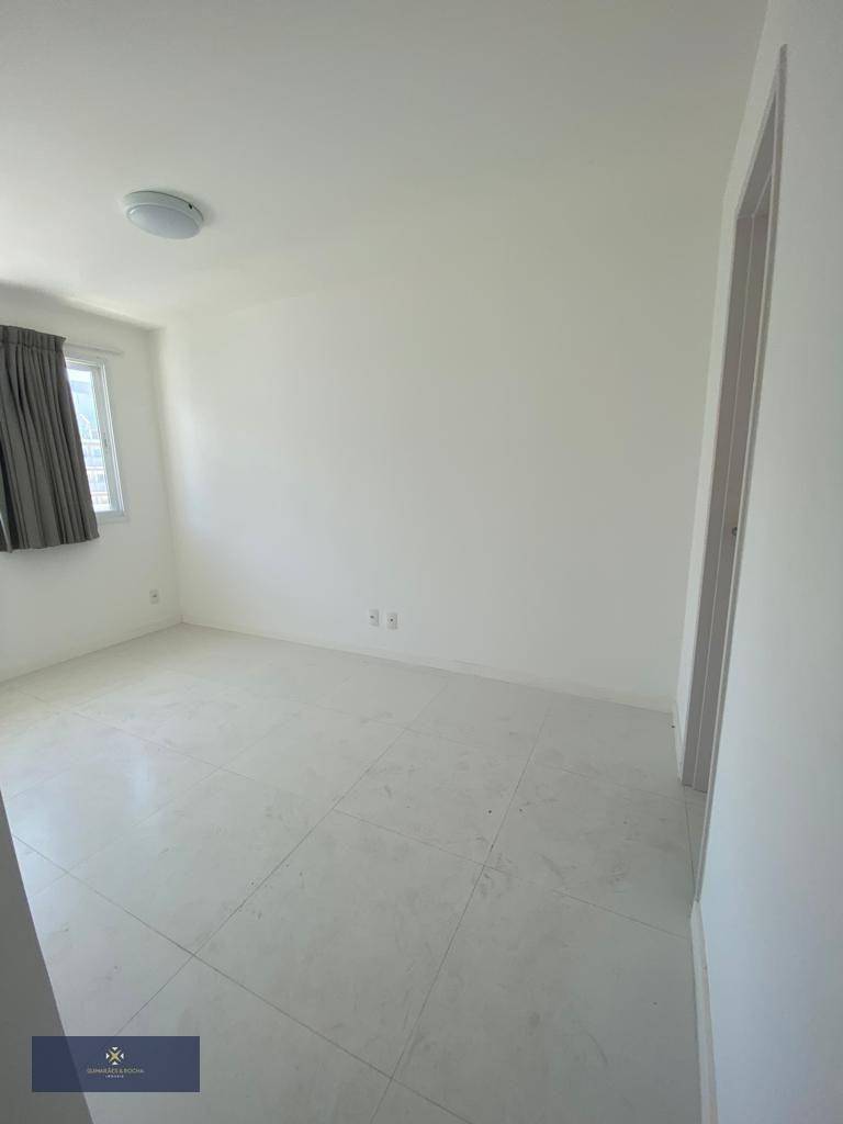 Apartamento à venda com 2 quartos, 70m² - Foto 6