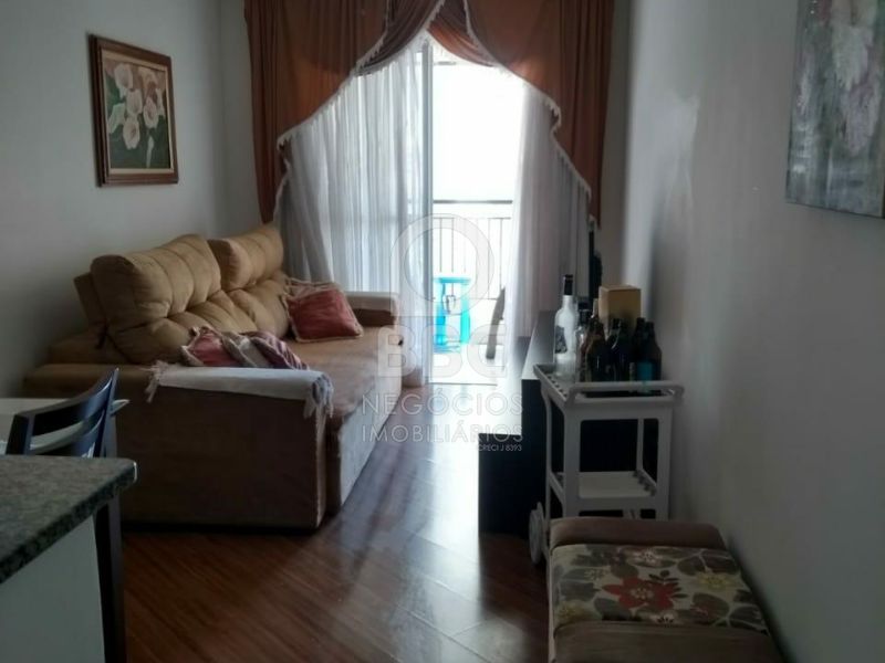 Apartamento à venda com 2 quartos, 66m² - Foto 5