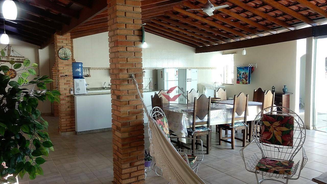 Casa de Condomínio à venda com 3 quartos, 130m² - Foto 1