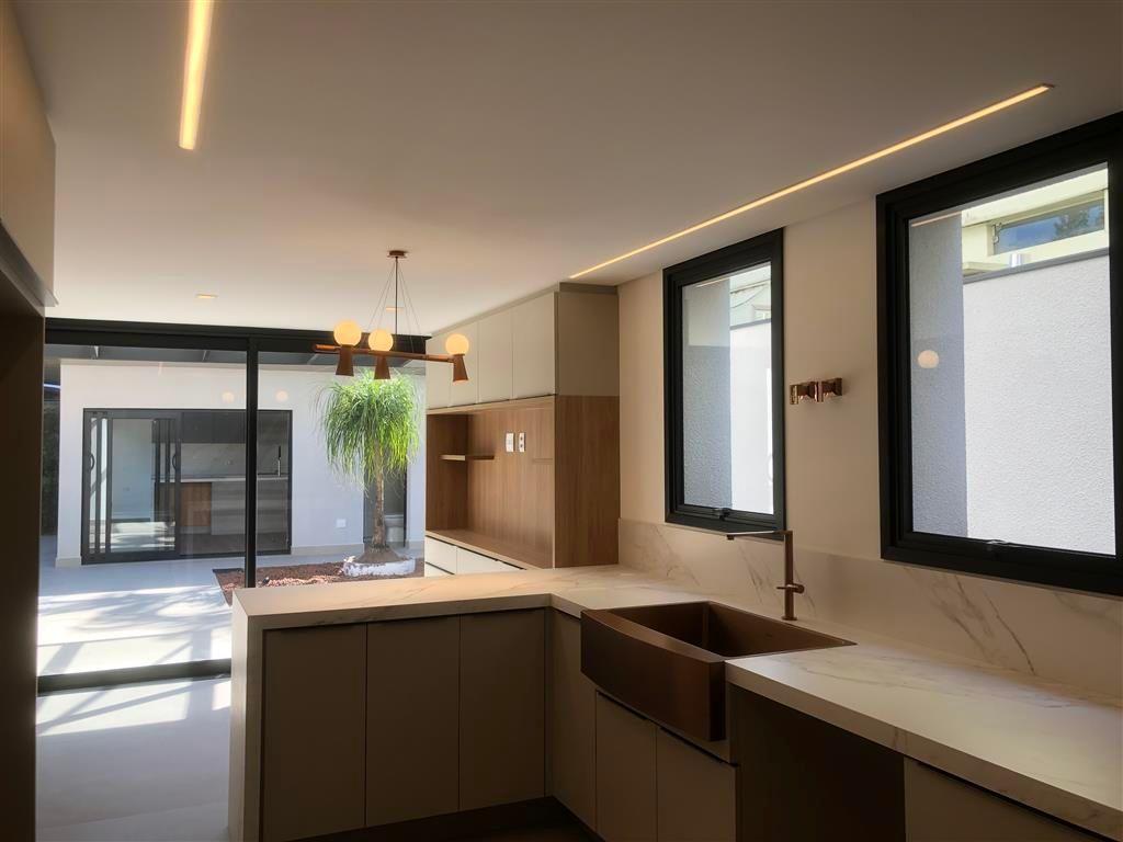 Sobrado para alugar com 5 quartos, 485m² - Foto 11
