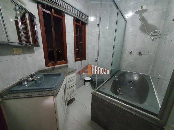 Sobrado à venda com 5 quartos, 240m² - Foto 24