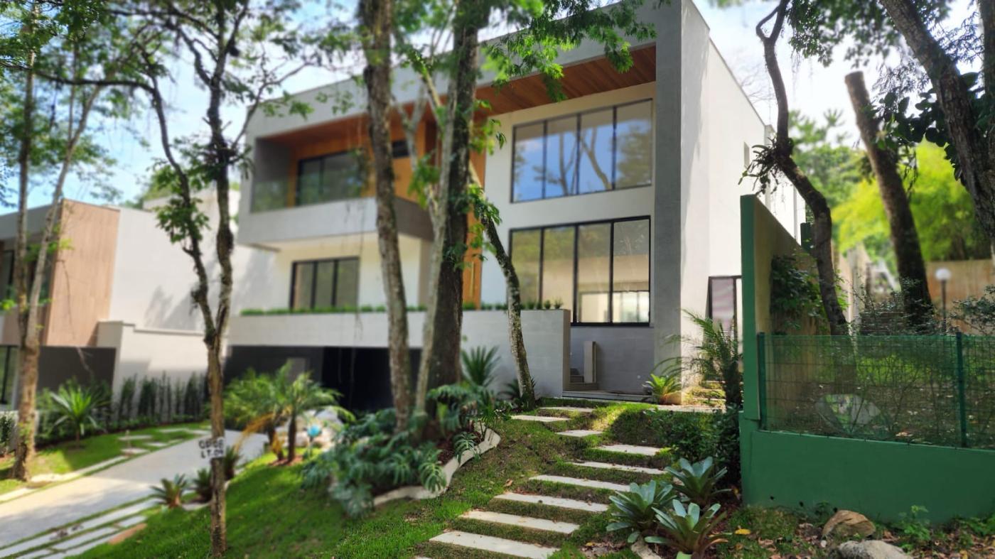 Casa de Condomínio à venda com 4 quartos, 710m² - Foto 1