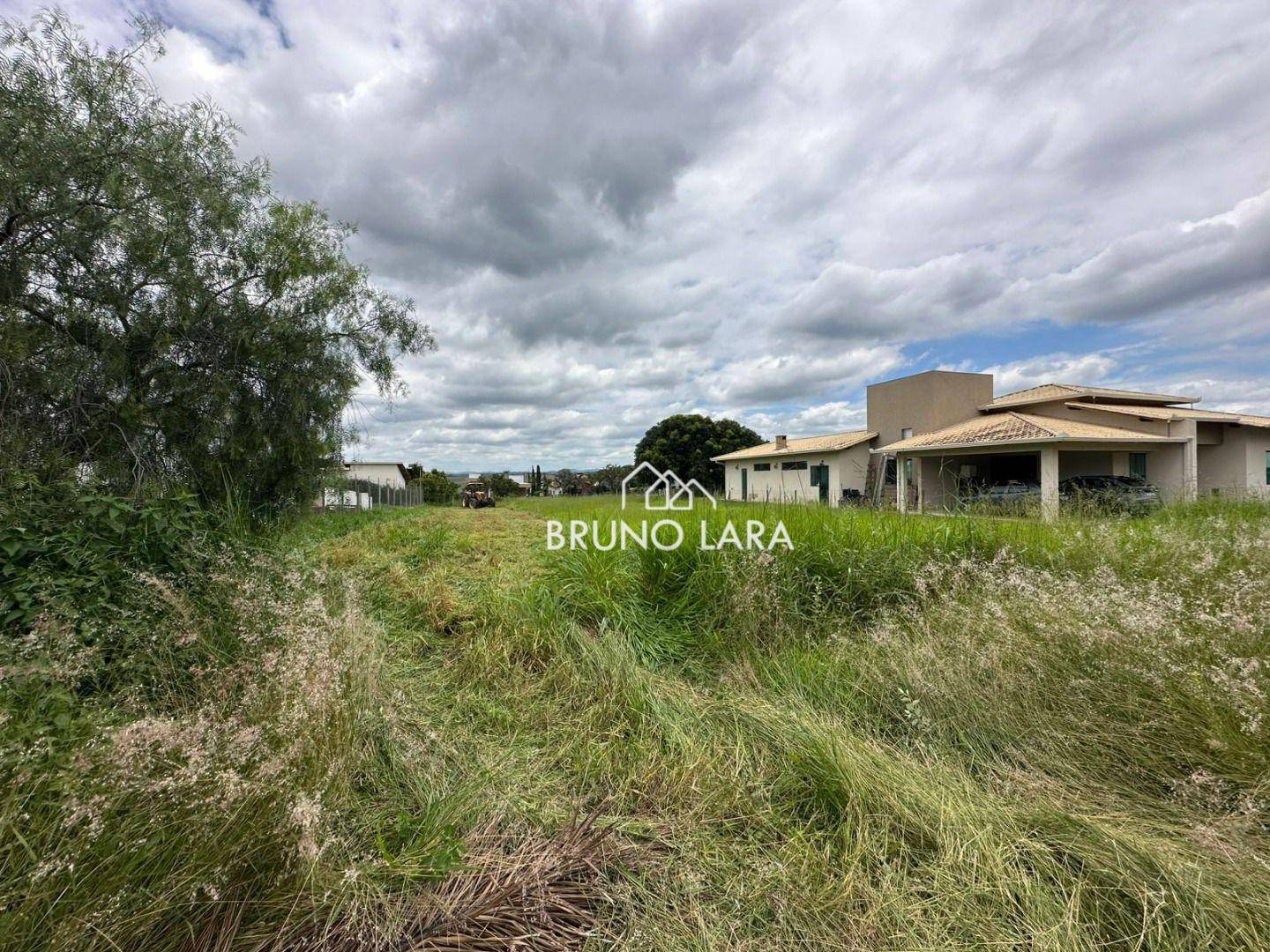 Loteamento e Condomínio, 1000 m² - Foto 1