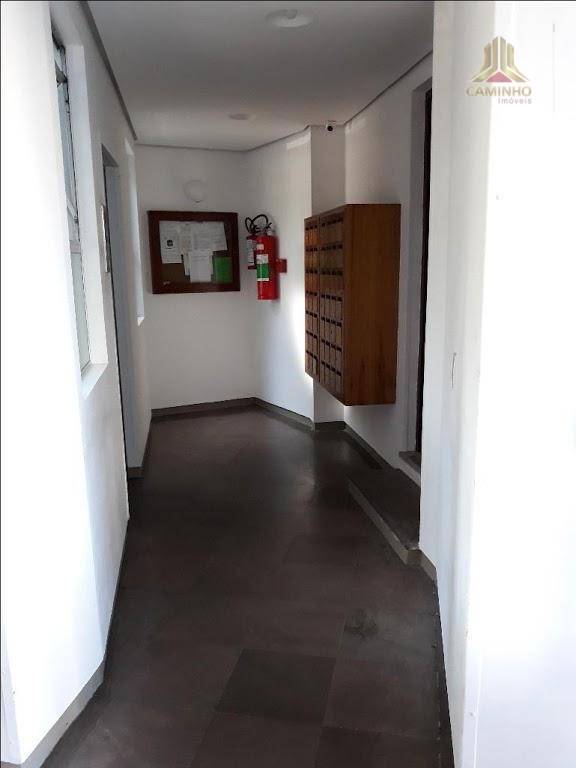 Apartamento à venda com 1 quarto, 45m² - Foto 11