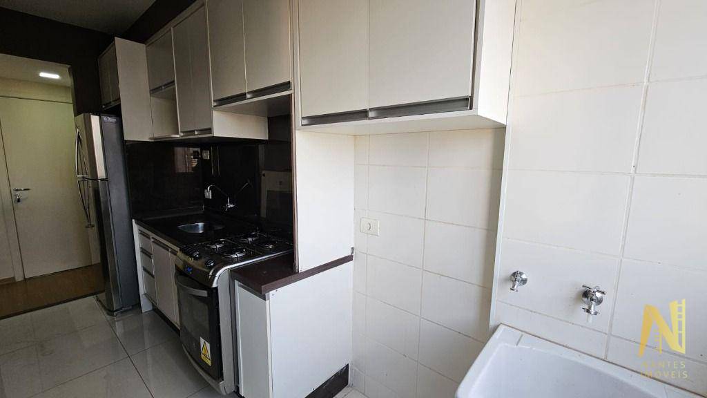 Apartamento para alugar com 3 quartos, 69m² - Foto 3