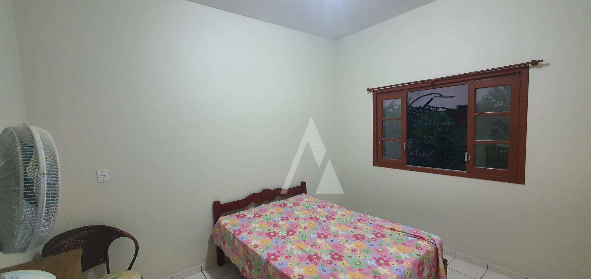 Casa à venda com 5 quartos, 340m² - Foto 27