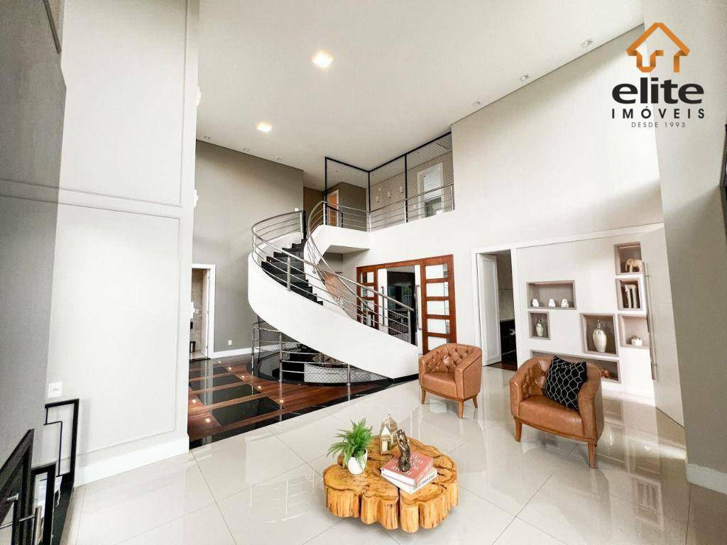 Casa de Condomínio à venda com 4 quartos, 550m² - Foto 9