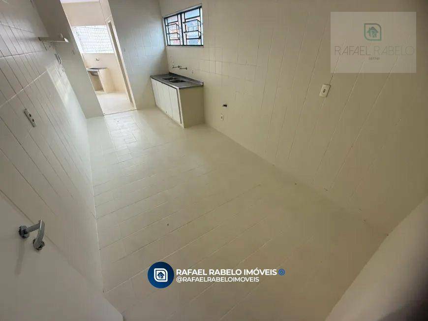 Apartamento à venda com 3 quartos, 179m² - Foto 11