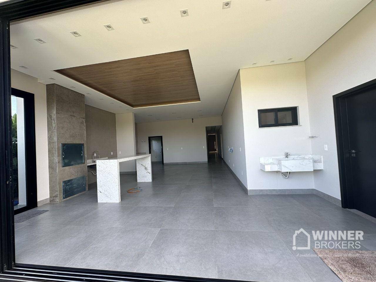 Casa de Condomínio à venda com 4 quartos, 345m² - Foto 3