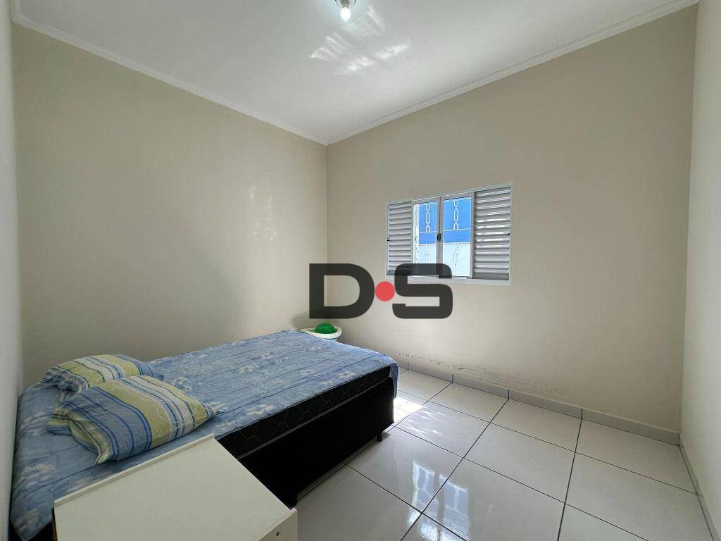 Casa à venda com 2 quartos, 80m² - Foto 9