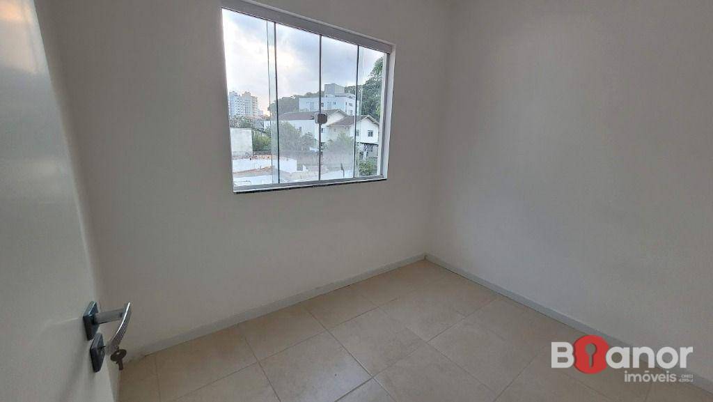 Casa à venda com 3 quartos, 134m² - Foto 17