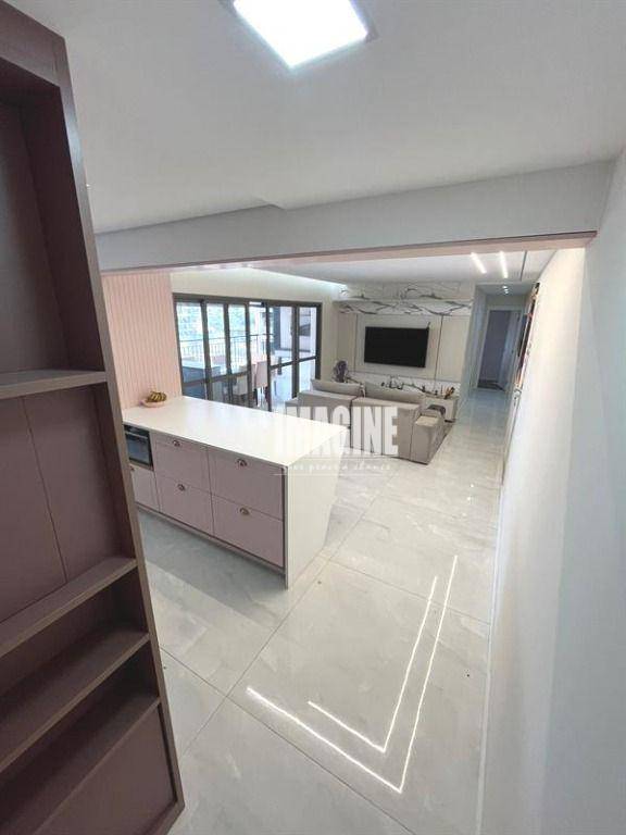 Apartamento à venda com 3 quartos, 121m² - Foto 3