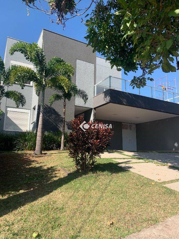 Casa de Condomínio à venda com 4 quartos, 333m² - Foto 2