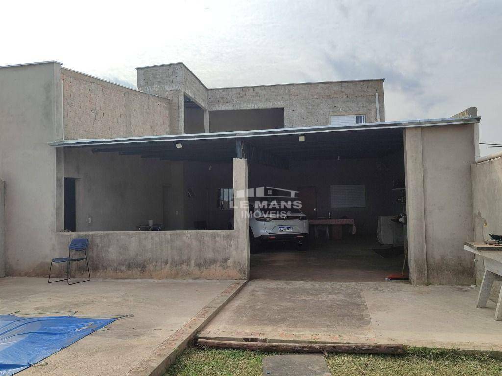 Chácara à venda com 2 quartos, 220m² - Foto 3