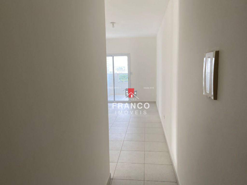 Apartamento à venda com 2 quartos, 67m² - Foto 6