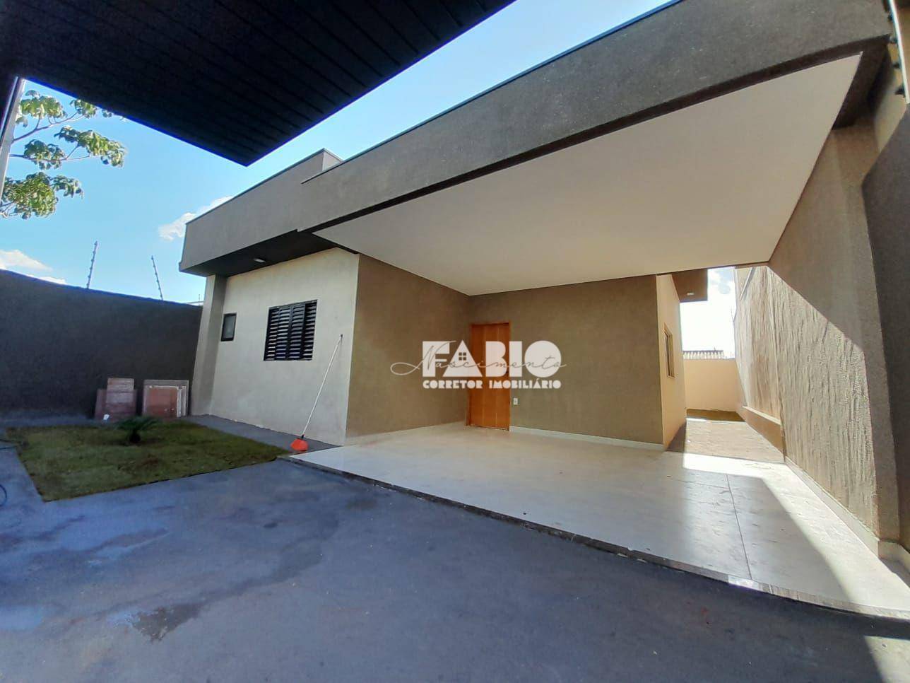 Casa à venda com 2 quartos, 89m² - Foto 1