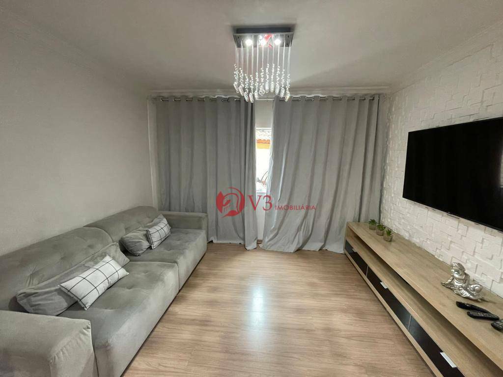 Sobrado à venda com 3 quartos, 180m² - Foto 2