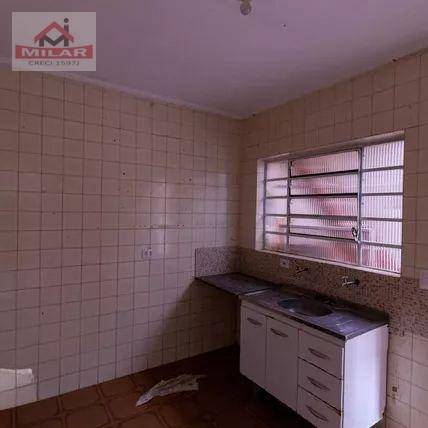 Casa para alugar com 1 quarto, 100M2 - Foto 3