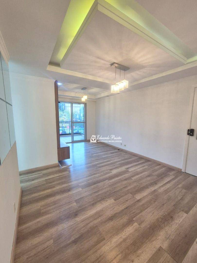 Apartamento à venda com 3 quartos, 76m² - Foto 3
