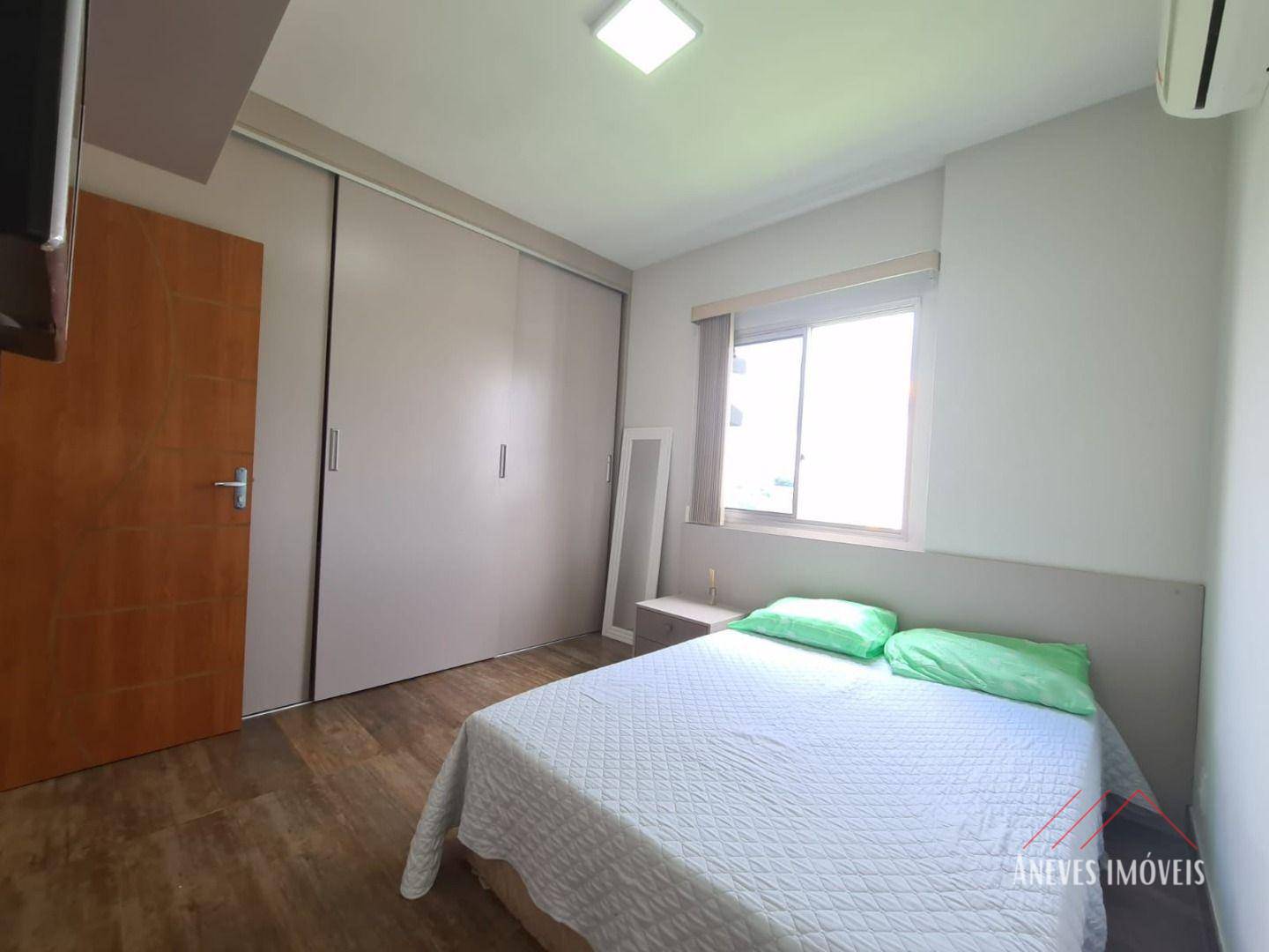 Apartamento para alugar com 3 quartos, 103m² - Foto 3